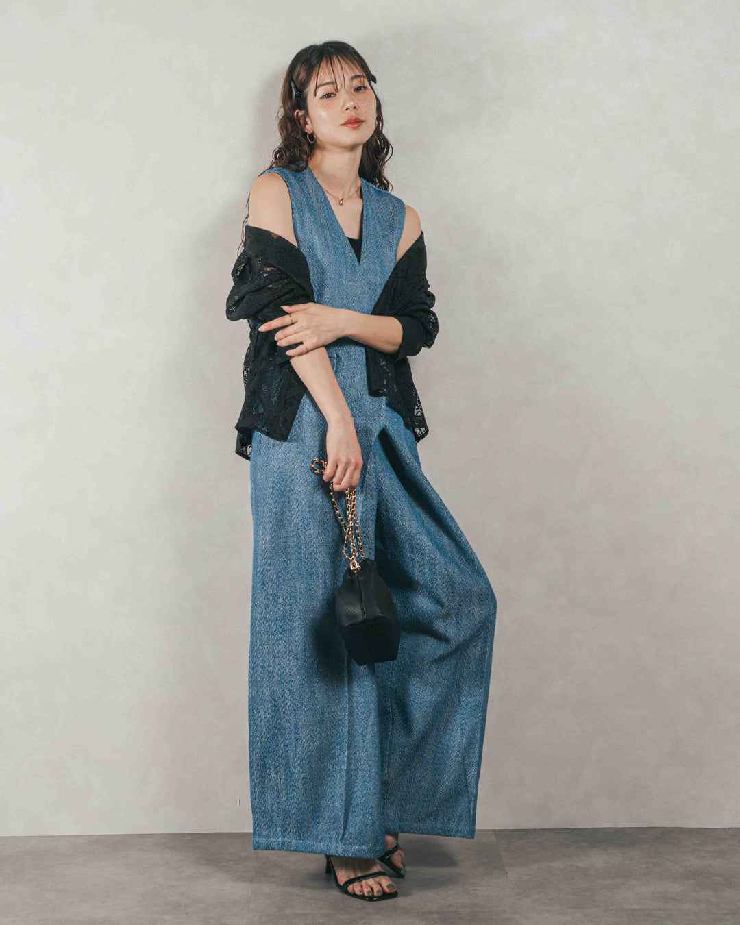 ［SET］デニムライク へリンボーンサロペット + Blockレース　フーディーブラウス（2SET）