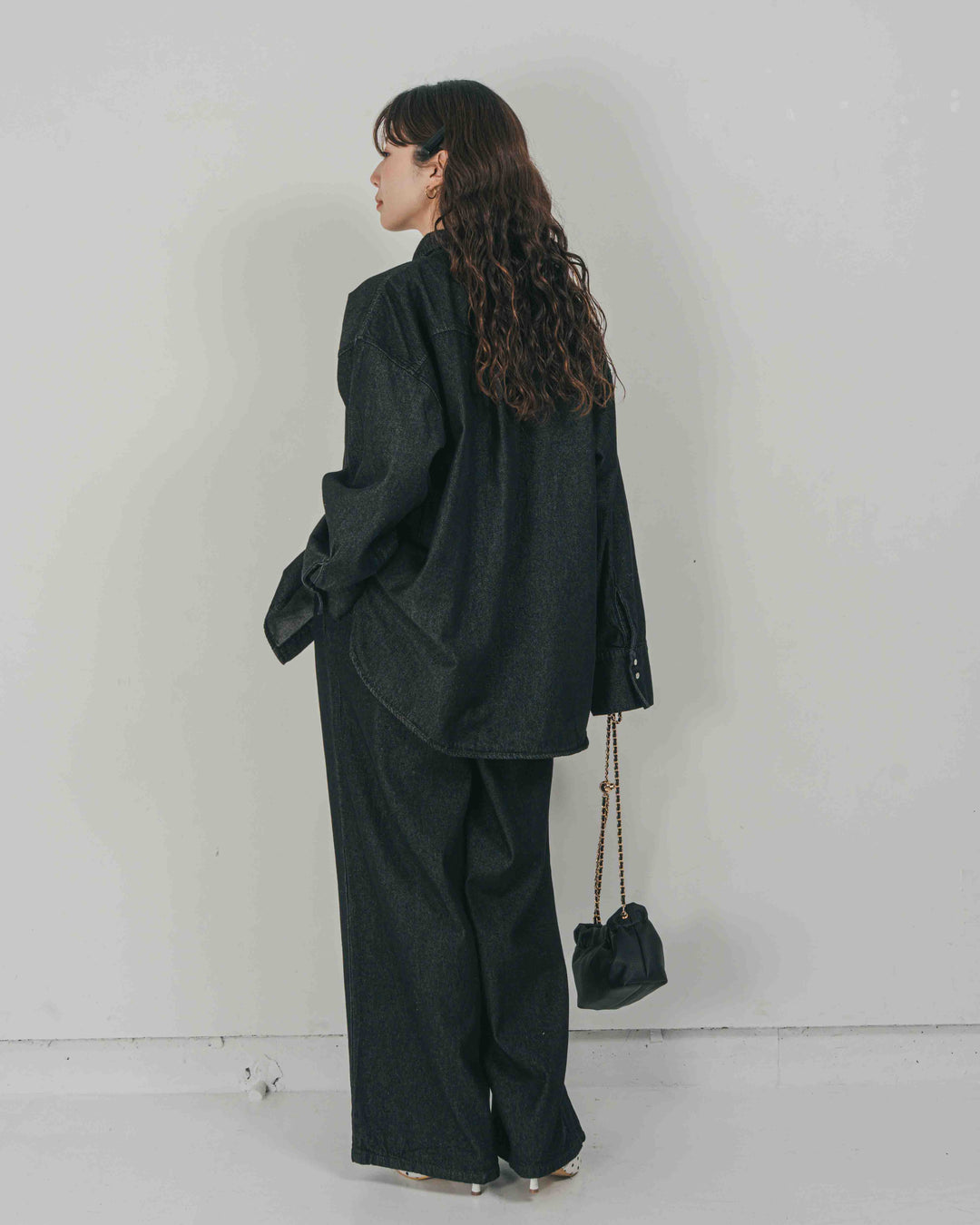 ［SET］Airy Denim オーバーシャツ + Airy Denim ワイドパンツ（2SET）