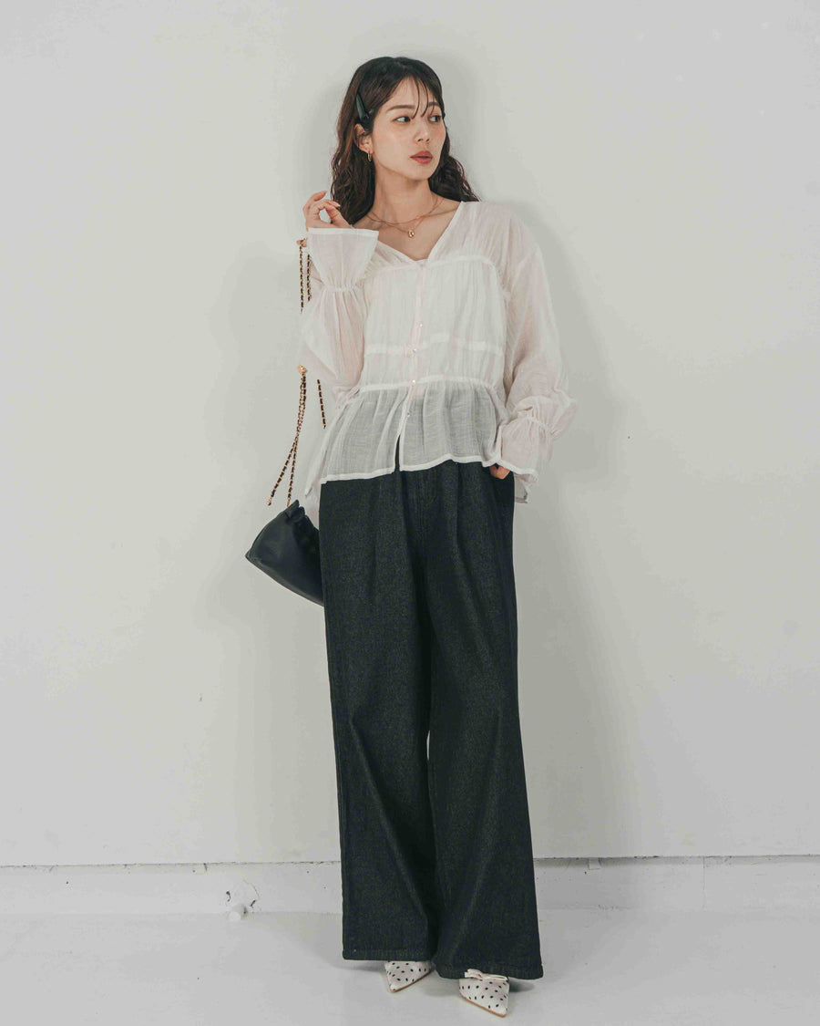 ［SET］Soft シャーリングブラウス + Airy Denim ワイドパンツ（2SET）