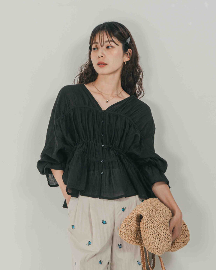 ［SET］Soft シャーリングブラウス + Flower刺繍　タックパンツ（2SET）