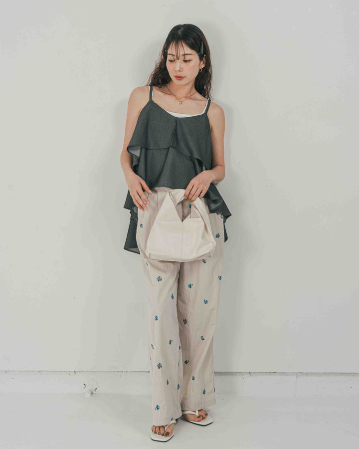［SET］デニムライク　ティアードキャミ + Flower刺繍　タックパンツ（2SET）