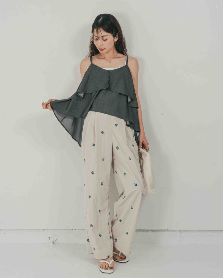 ［SET］デニムライク　ティアードキャミ + Flower刺繍　タックパンツ（2SET）