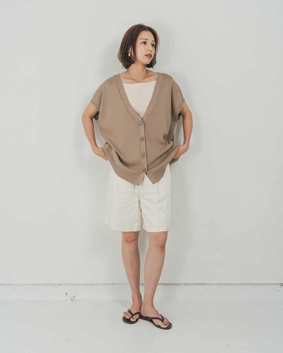 ［SET］VネックRelaxニットベスト + Vintageサテン　ハーフパンツ（2SET）