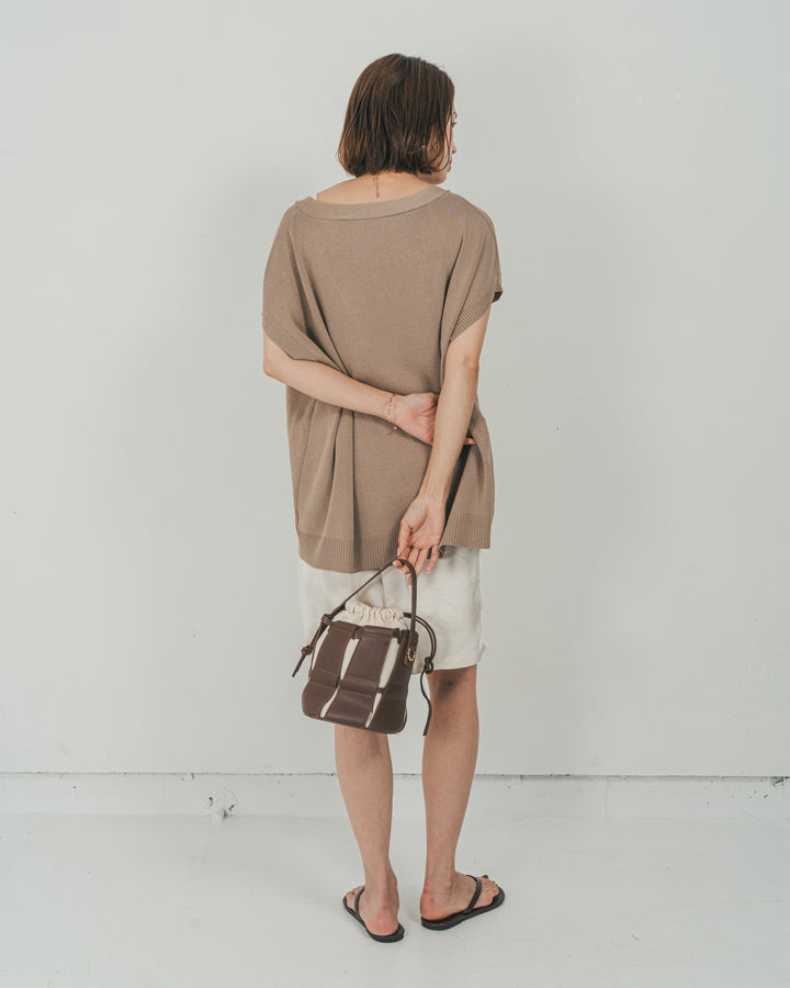 ［SET］VネックRelaxニットベスト + Vintageサテン　ハーフパンツ（2SET）