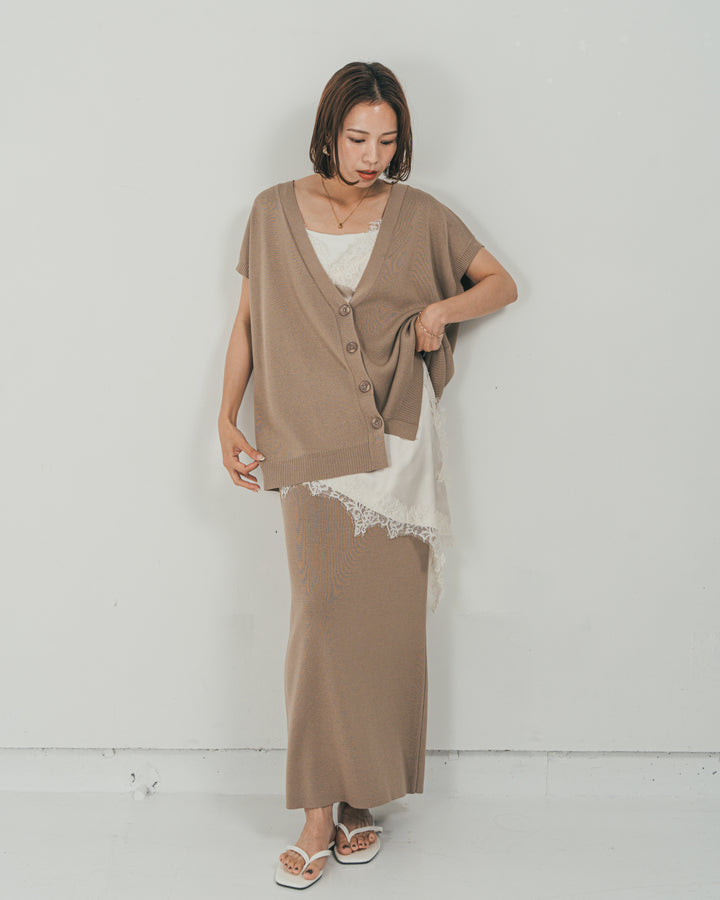 ［SET］VネックRelaxニットベスト + サテンアシメ レースキャミ + Relax Knit ストレートスカート（3SET）