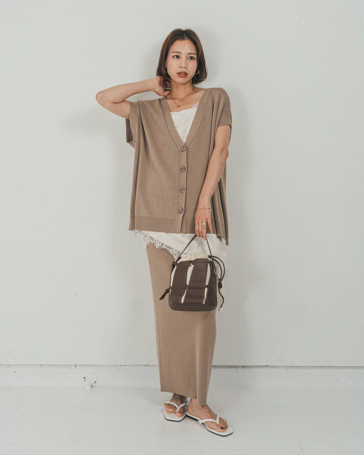 ［SET］VネックRelaxニットベスト + サテンアシメ レースキャミ + Relax Knit ストレートスカート（3SET）