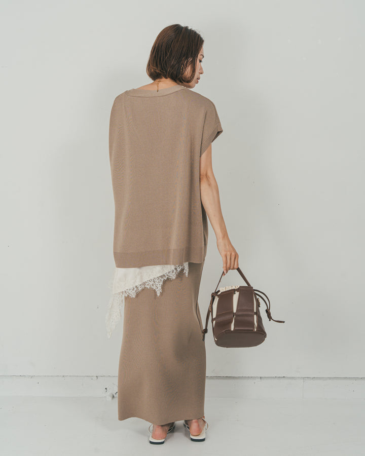 ［SET］VネックRelaxニットベスト + サテンアシメ レースキャミ + Relax Knit ストレートスカート（3SET）
