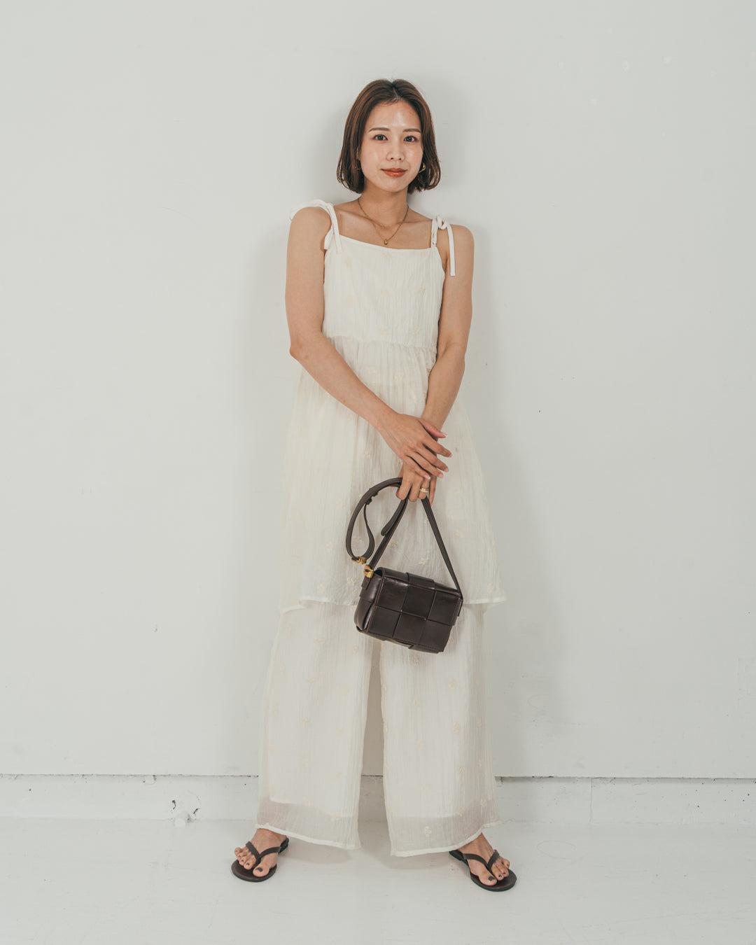 ［SET］ショルダーリボン刺繍Veilキャミ + 刺繍 Veilロングパンツ（2SET）