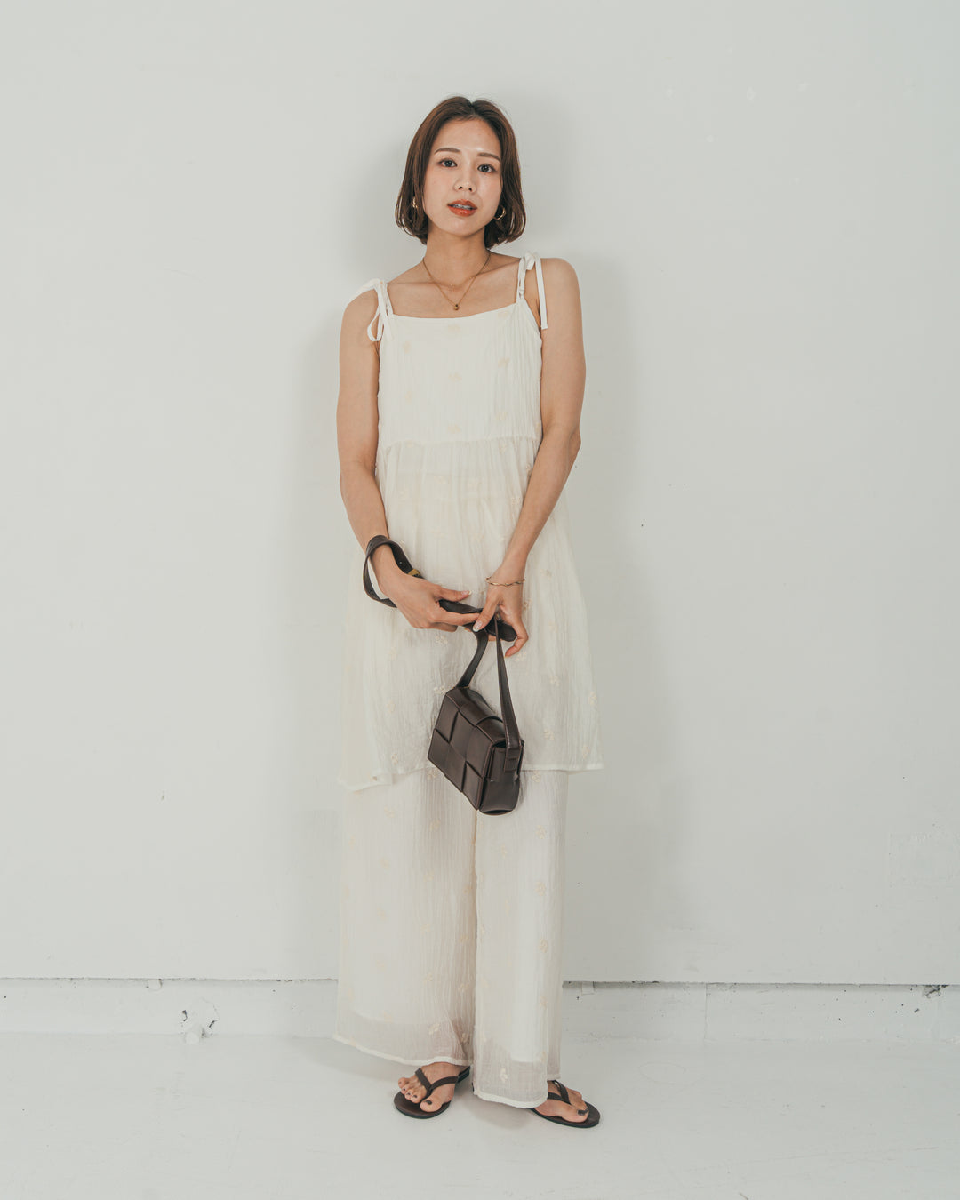 ［SET］ショルダーリボン刺繍Veilキャミ + 刺繍 Veilロングパンツ（2SET）