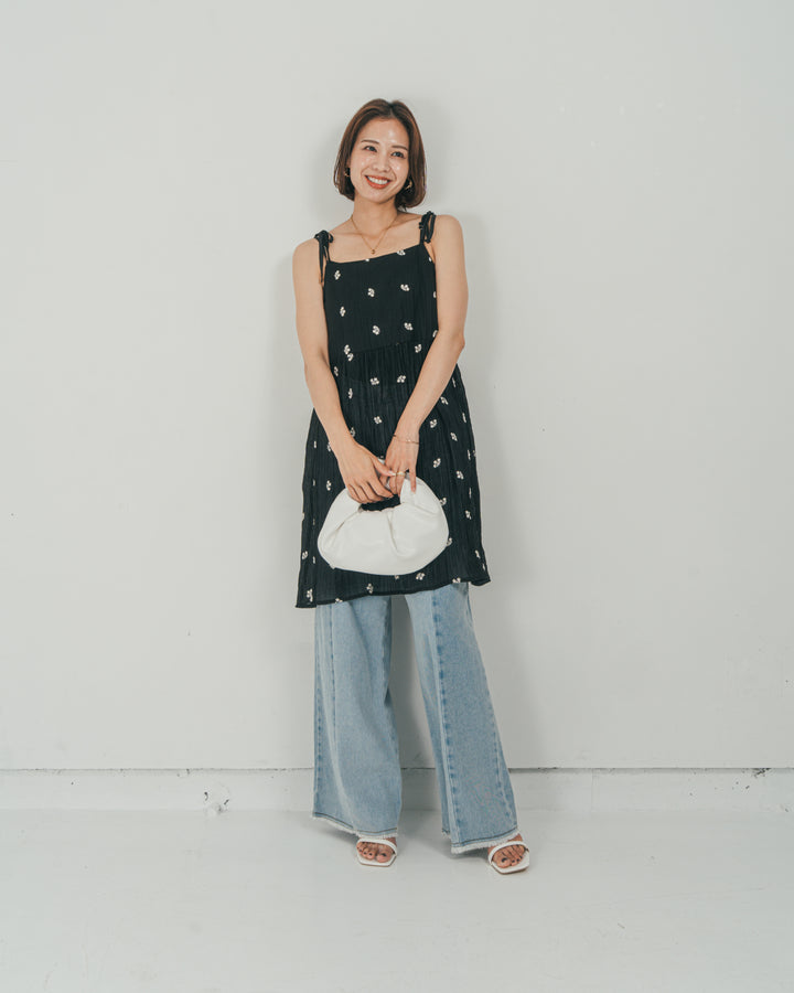 ［SET］ショルダーリボン刺繍Veilキャミ + 10oz ニュアンスバイカラー リラックスワイドデニム（2SET）