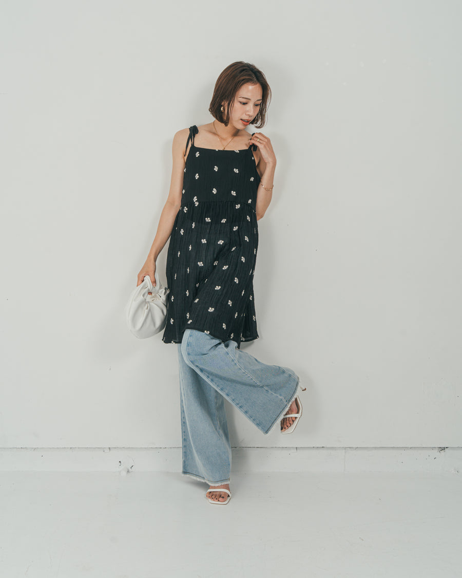 ［SET］ショルダーリボン刺繍Veilキャミ + 10oz ニュアンスバイカラー リラックスワイドデニム（2SET）