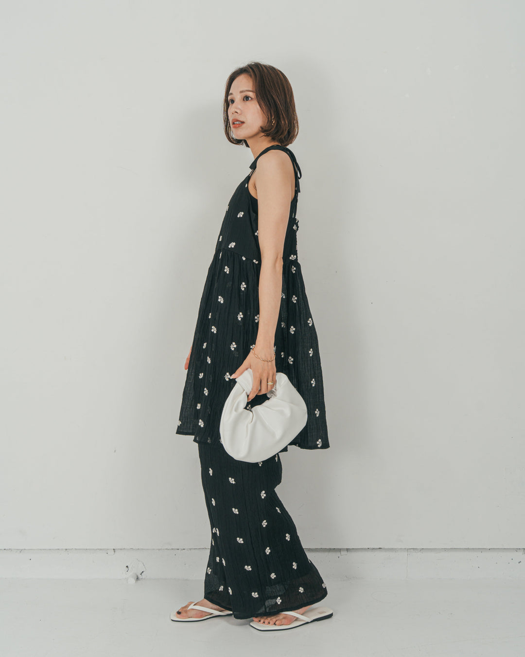 ［SET］ショルダーリボン刺繍Veilキャミ + 刺繍 Veilロングパンツ（2SET）