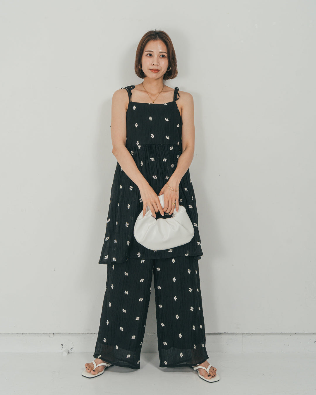 ［SET］ショルダーリボン刺繍Veilキャミ + 刺繍 Veilロングパンツ（2SET）