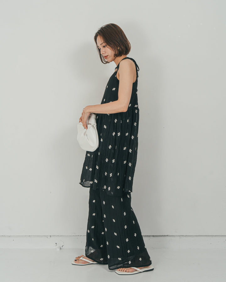 ［SET］ショルダーリボン刺繍Veilキャミ + 刺繍 Veilロングパンツ（2SET）