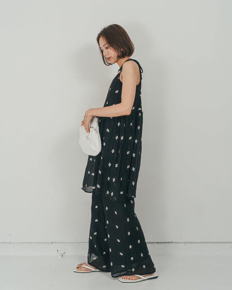 ［SET］ショルダーリボン刺繍Veilキャミ + 刺繍 Veilロングパンツ（2SET）