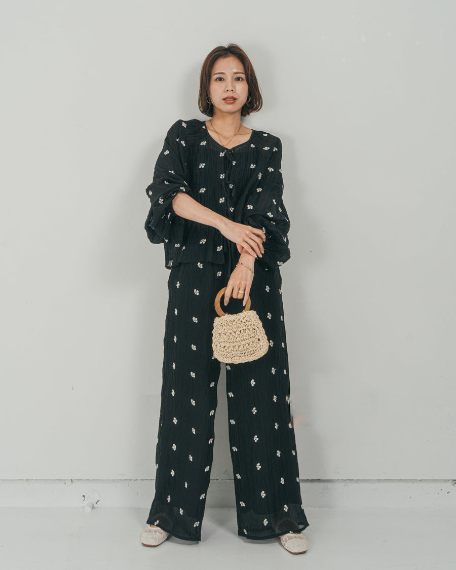 ［SET］フロントリボン刺繍 Veilブラウス + 刺繍 Veilロングパンツ（2SET）