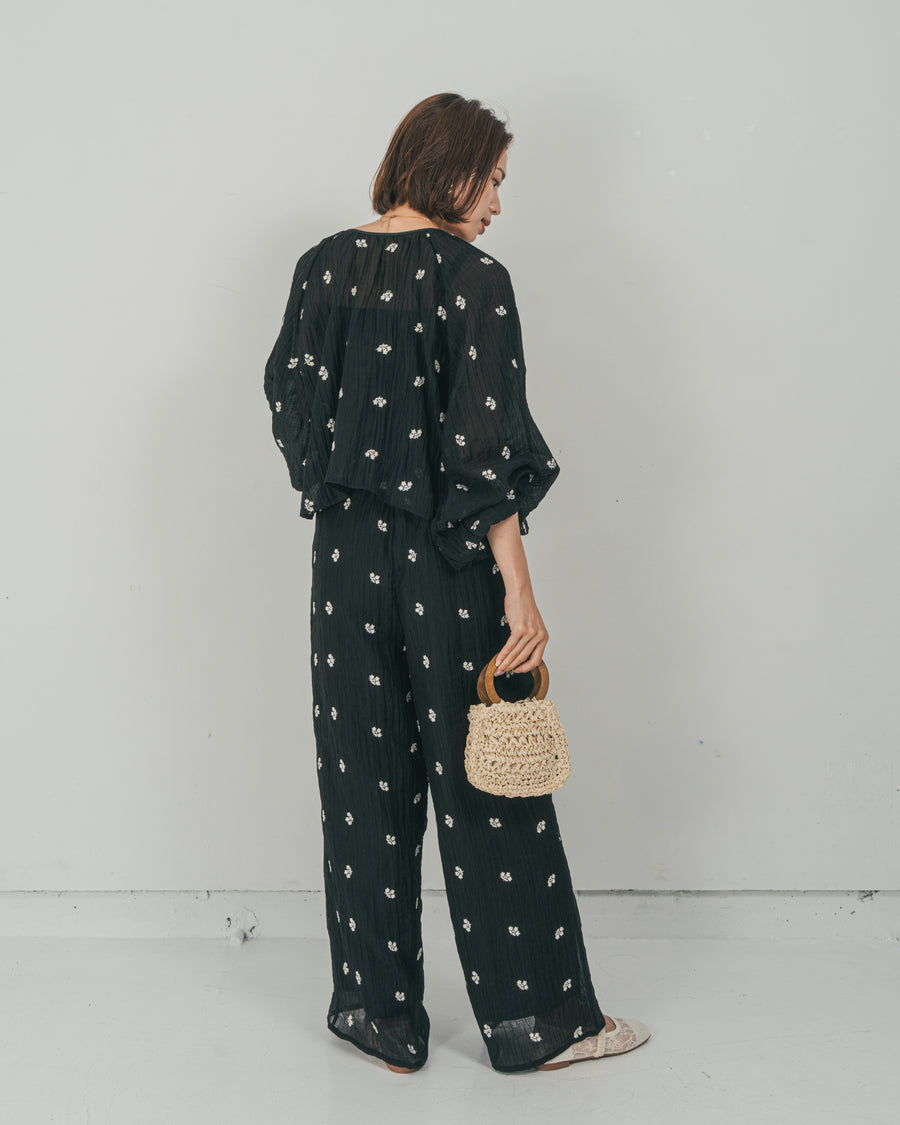 ［SET］フロントリボン刺繍 Veilブラウス + 刺繍 Veilロングパンツ（2SET）