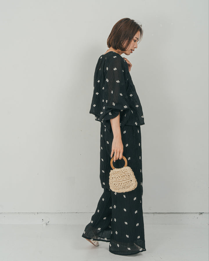 ［SET］フロントリボン刺繍 Veilブラウス + 刺繍 Veilロングパンツ（2SET）