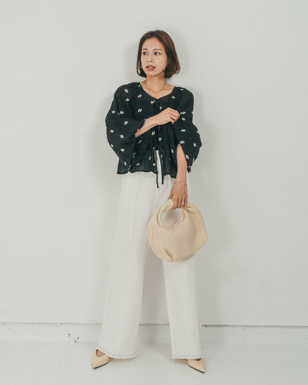 ［SET］フロントリボン刺繍 Veilブラウス + 10oz ニュアンスバイカラー リラックスワイドデニム（2SET）