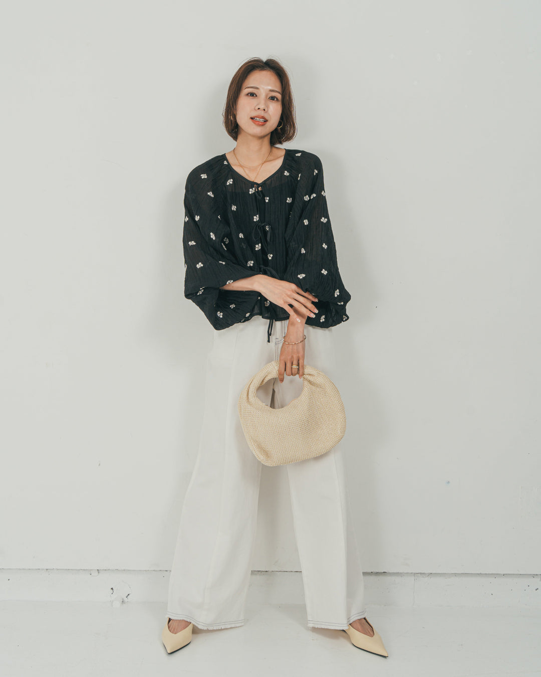 ［SET］フロントリボン刺繍 Veilブラウス + 10oz ニュアンスバイカラー リラックスワイドデニム（2SET）