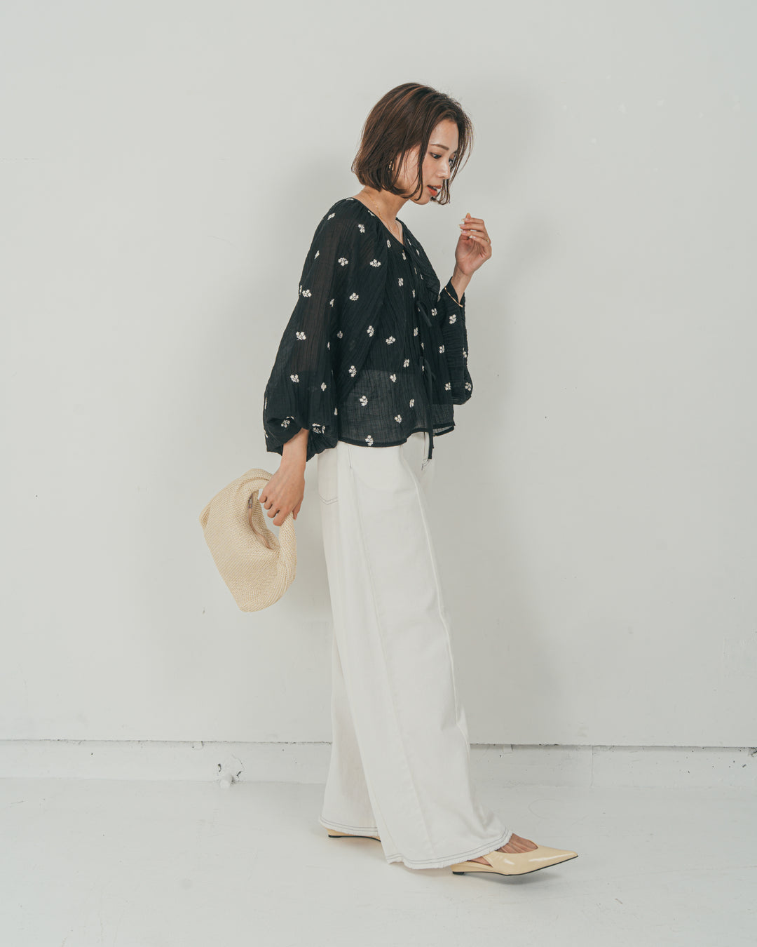 ［SET］フロントリボン刺繍 Veilブラウス + 10oz ニュアンスバイカラー リラックスワイドデニム（2SET）