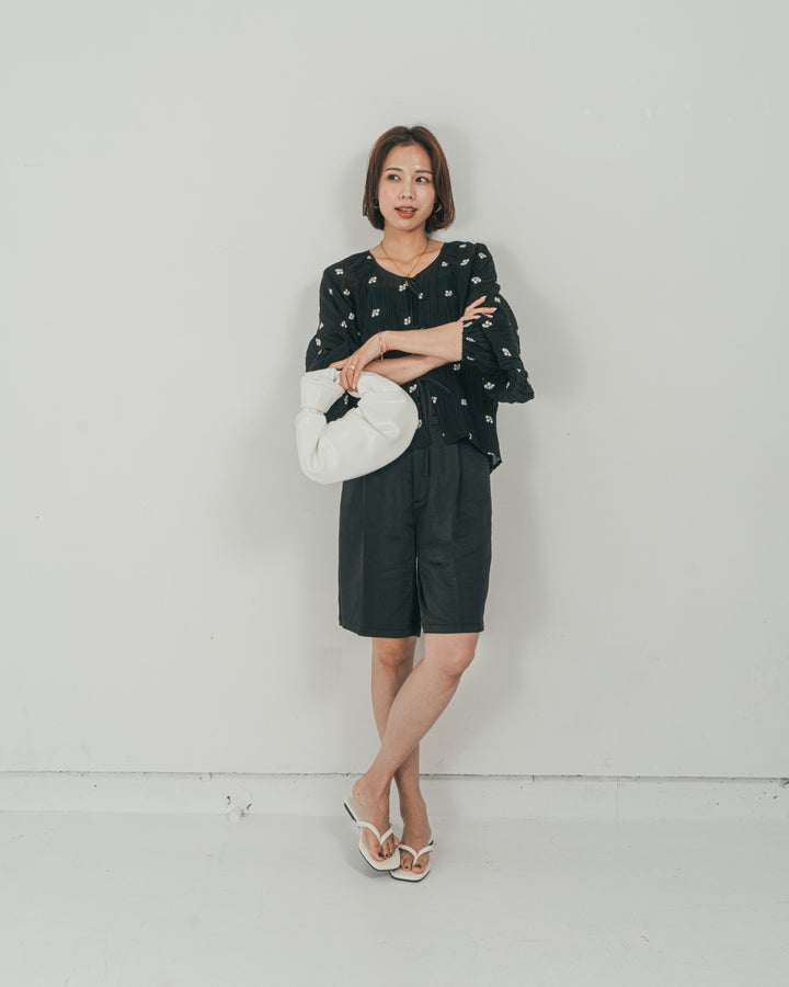 ［SET］フロントリボン刺繍 Veilブラウス + Vintageサテン　ハーフパンツ（2SET）