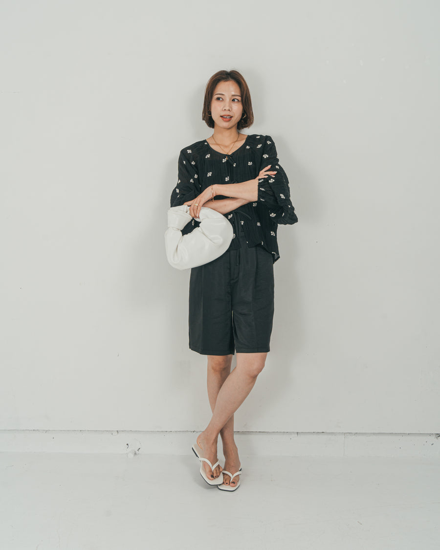 ［SET］フロントリボン刺繍 Veilブラウス + Vintageサテン　ハーフパンツ（2SET）