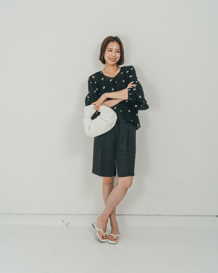 ［SET］フロントリボン刺繍 Veilブラウス + Vintageサテン　ハーフパンツ（2SET）