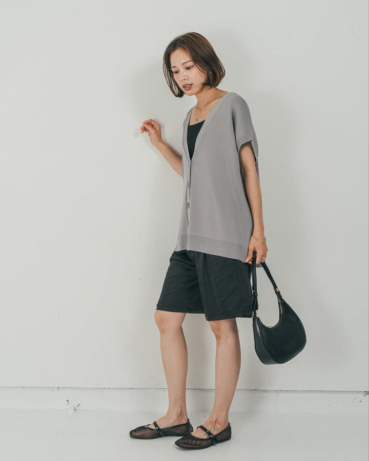 ［SET］VネックRelaxニットベスト + Vintageサテン　ハーフパンツ（2SET）