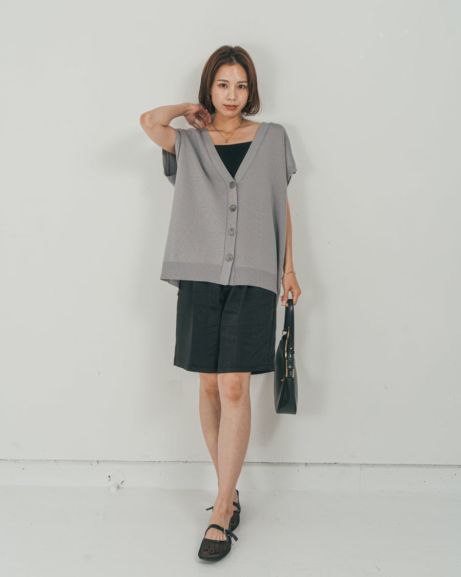 ［SET］VネックRelaxニットベスト + Vintageサテン　ハーフパンツ（2SET）