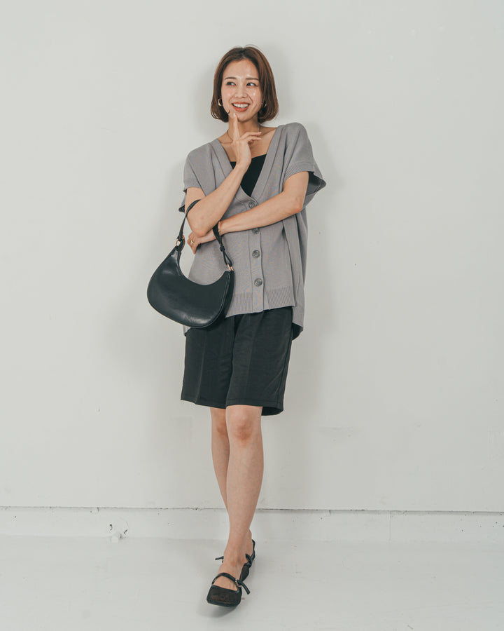 ［SET］VネックRelaxニットベスト + Vintageサテン　ハーフパンツ（2SET）