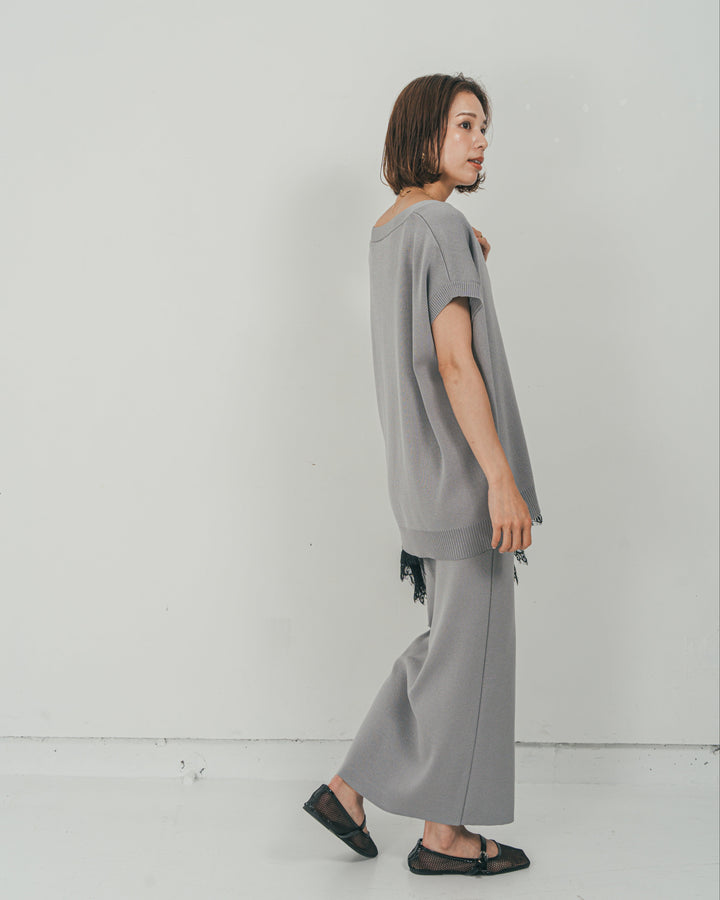 ［SET］VネックRelaxニットベスト + サテンアシメ レースキャミ + Relax Knit ストレートスカート（3SET）