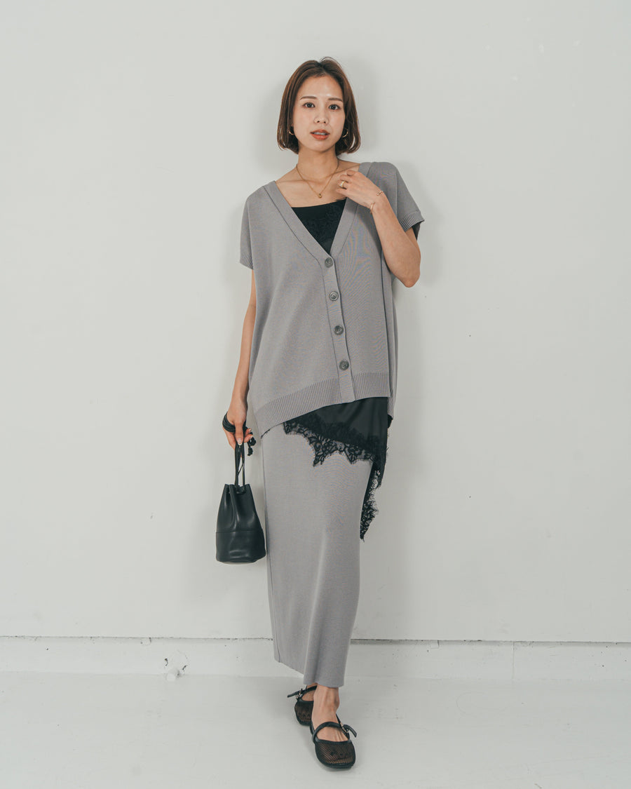 ［SET］VネックRelaxニットベスト + サテンアシメ レースキャミ + Relax Knit ストレートスカート（3SET）