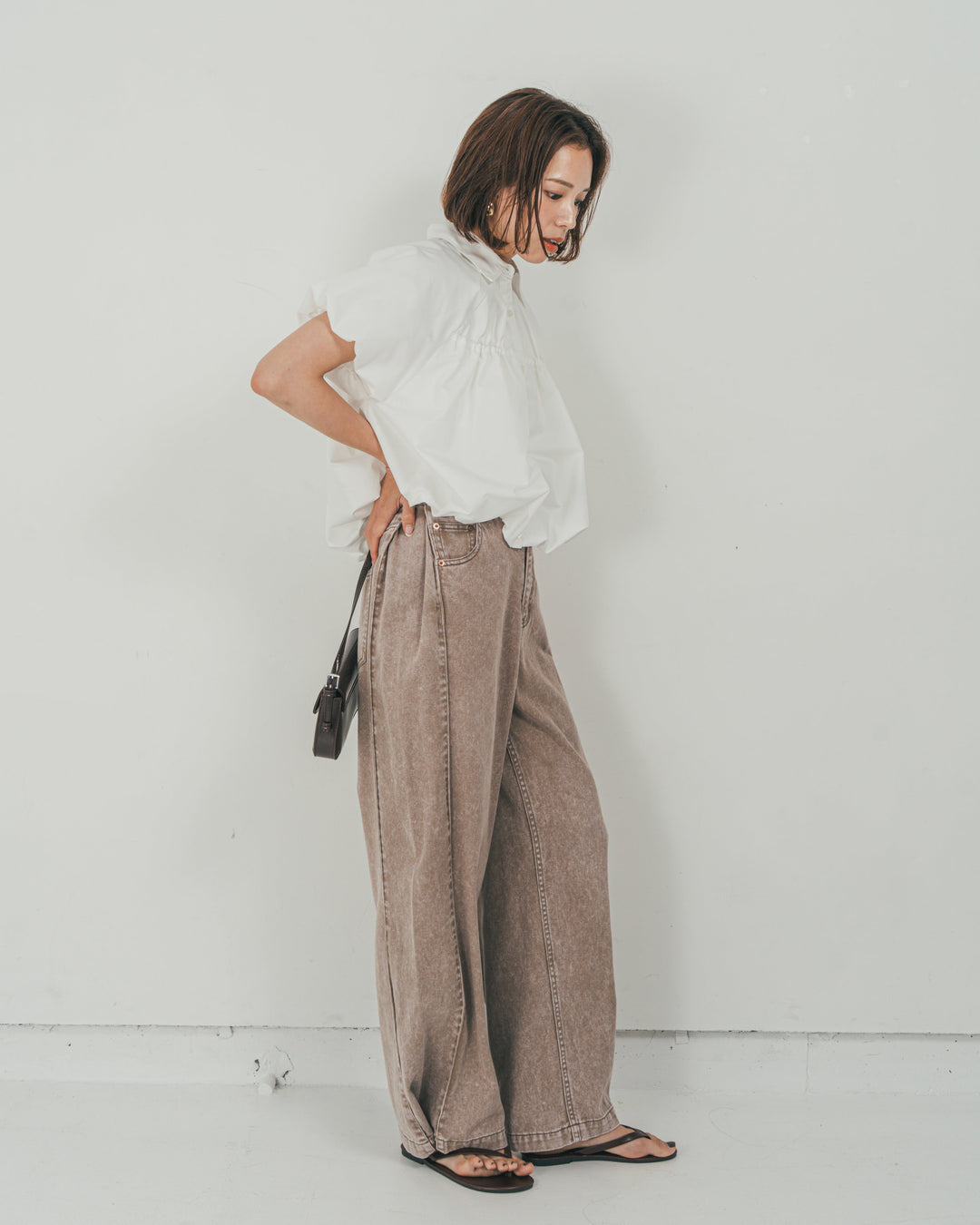 ［SET］バルーンShirringハーフスリーブシャツ + 10oz サイドタック リラックスデニムパンツ（2SET）