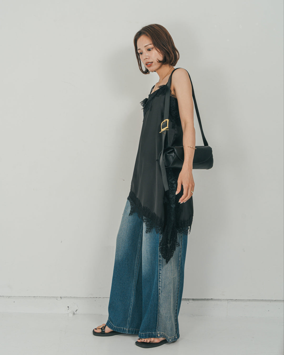 ［SET］サテンアシメ レースキャミ + 10oz サイドタック リラックスデニムパンツ（2SET）