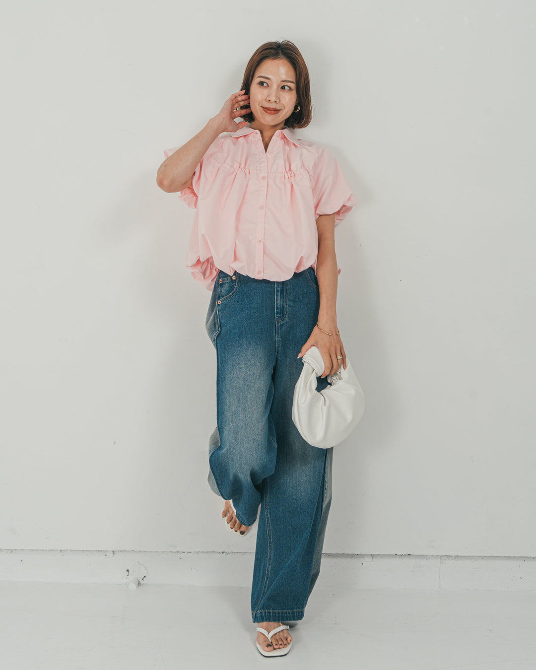 ［SET］バルーンShirringハーフスリーブシャツ + 10oz サイドタック リラックスデニムパンツ（2SET）