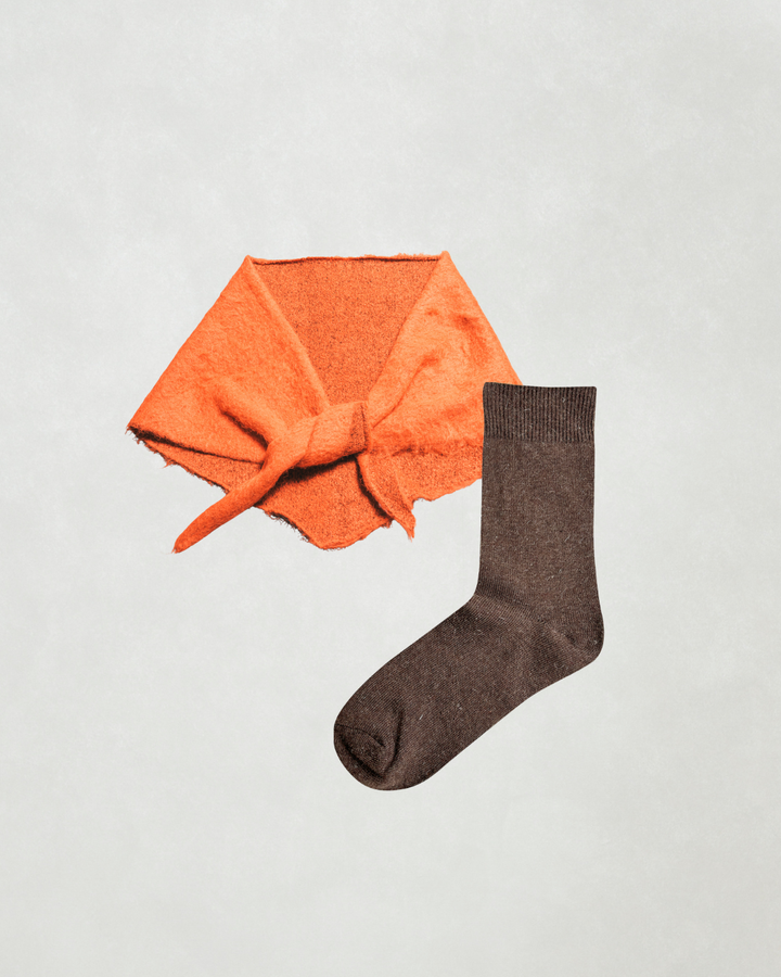 ［SET］モヘアタッチ マルチTriangleスカーフ+Cozyアンゴラ混ソックス（2SET）