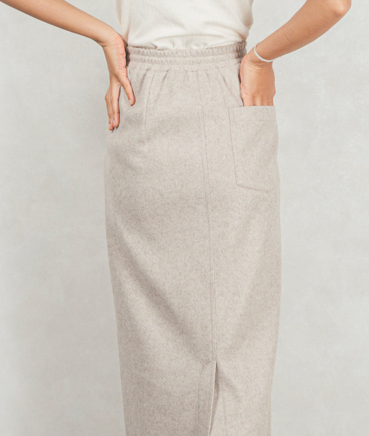 ［SET］Smoothニットソー Vネックプルオーバー+Smoothニットソー Narrowスカート