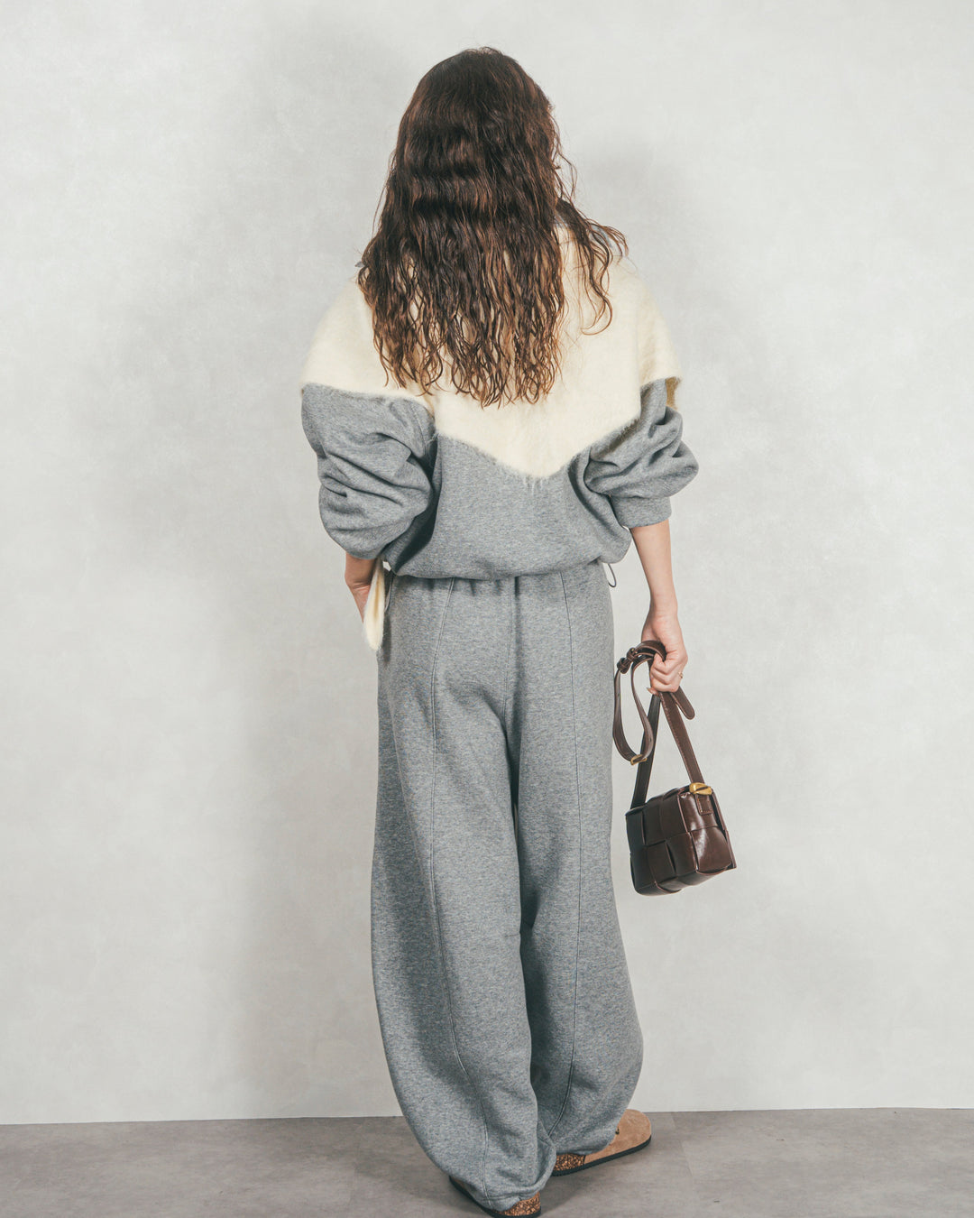 Relax 裏起毛カーブパンツ (CHARCOAL GRAY)