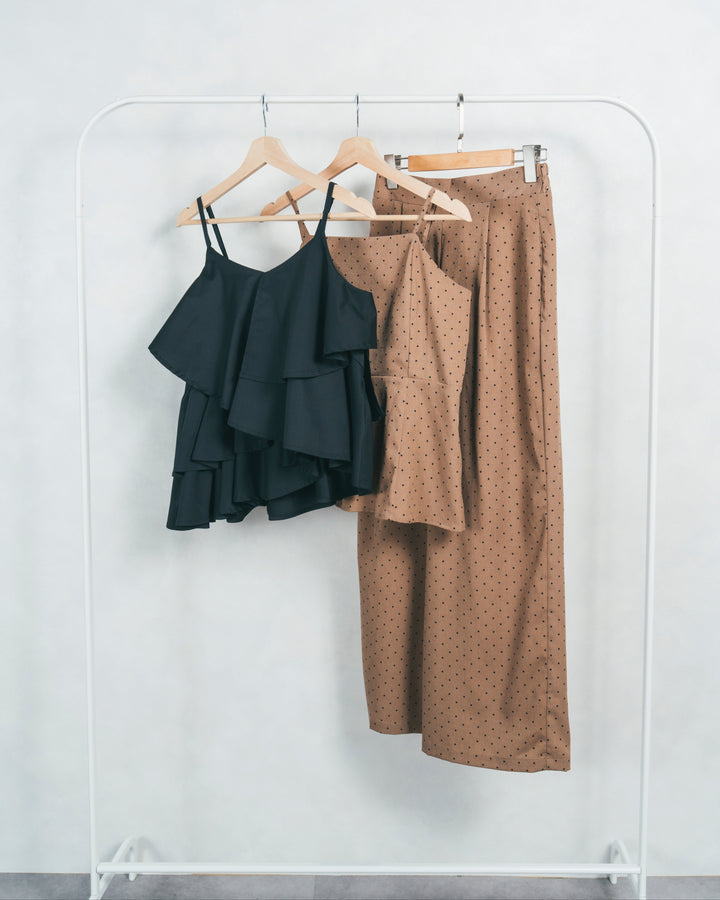［SET］ドットペプラムビスチェ+ドットイージーストレートパンツ+フリルウェーブキャミトップス（3SET）