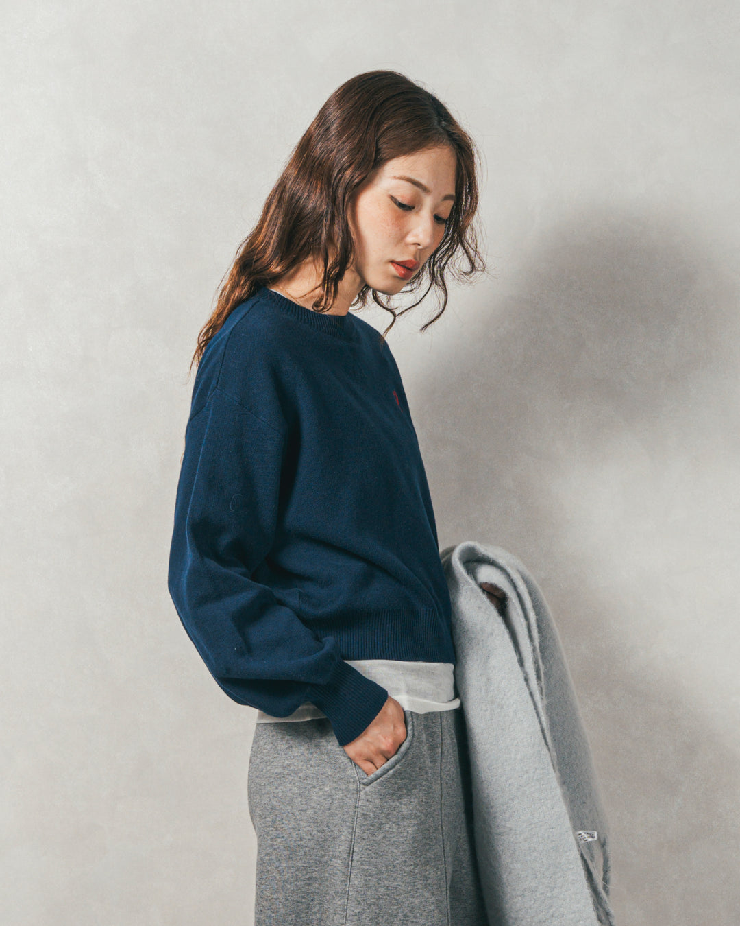 ［SET］スウェットライクロゴ刺繍ニット+Relax 裏起毛カーブパンツ（2SET）