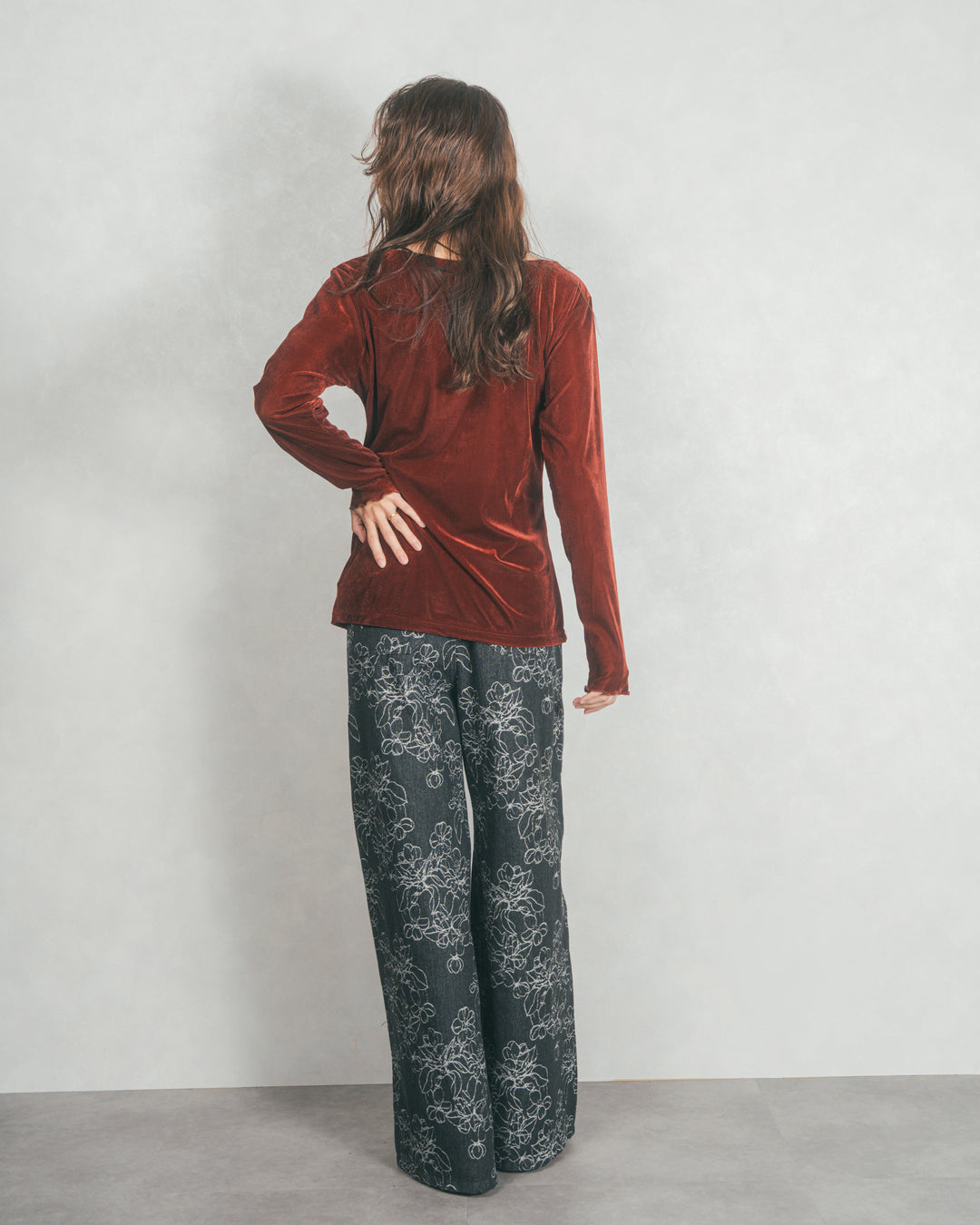 ベロア Vネックカーディガン (BORDEAUX)