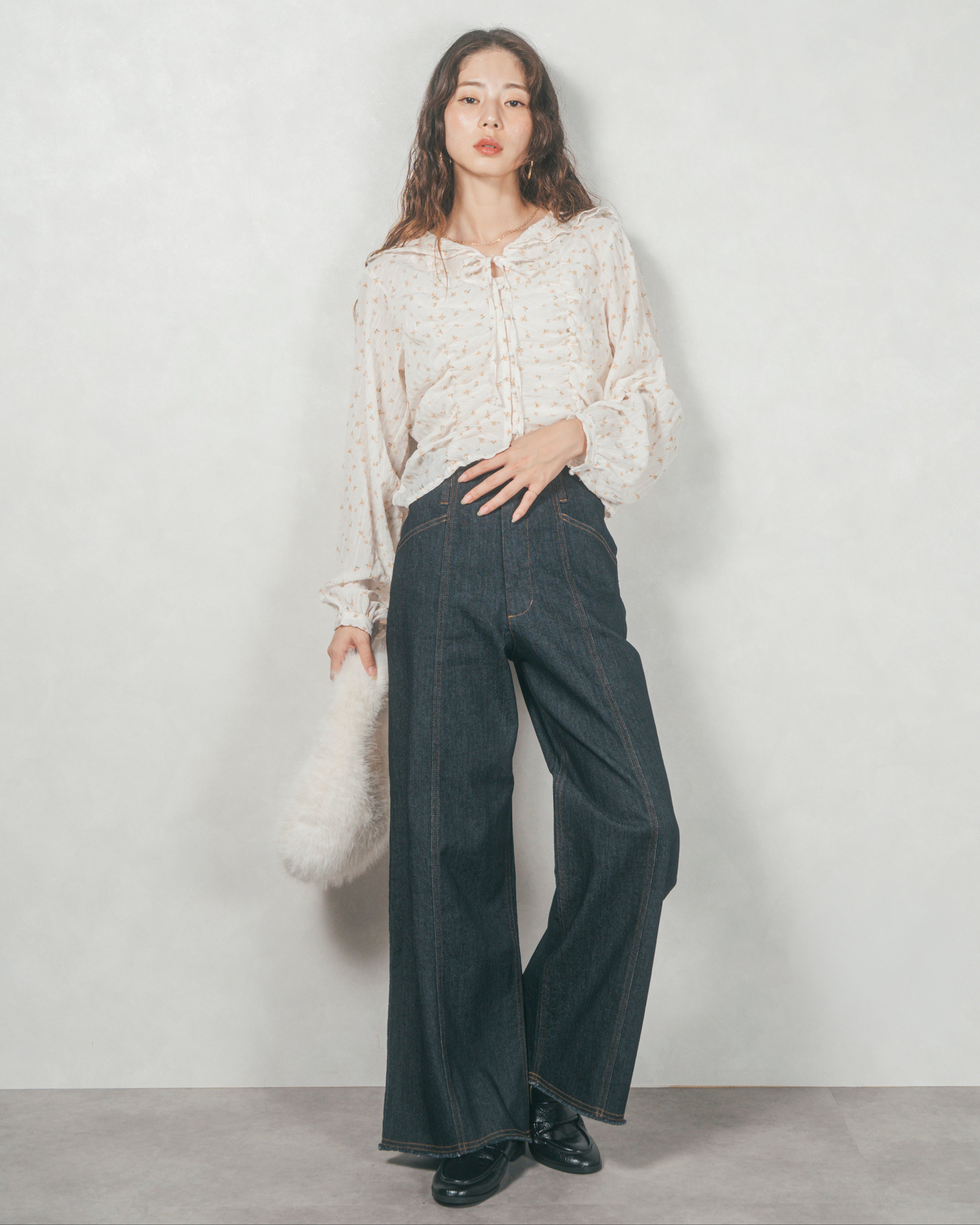 SET］Flowerプリントフリルブラウス+センターシーム リラックス