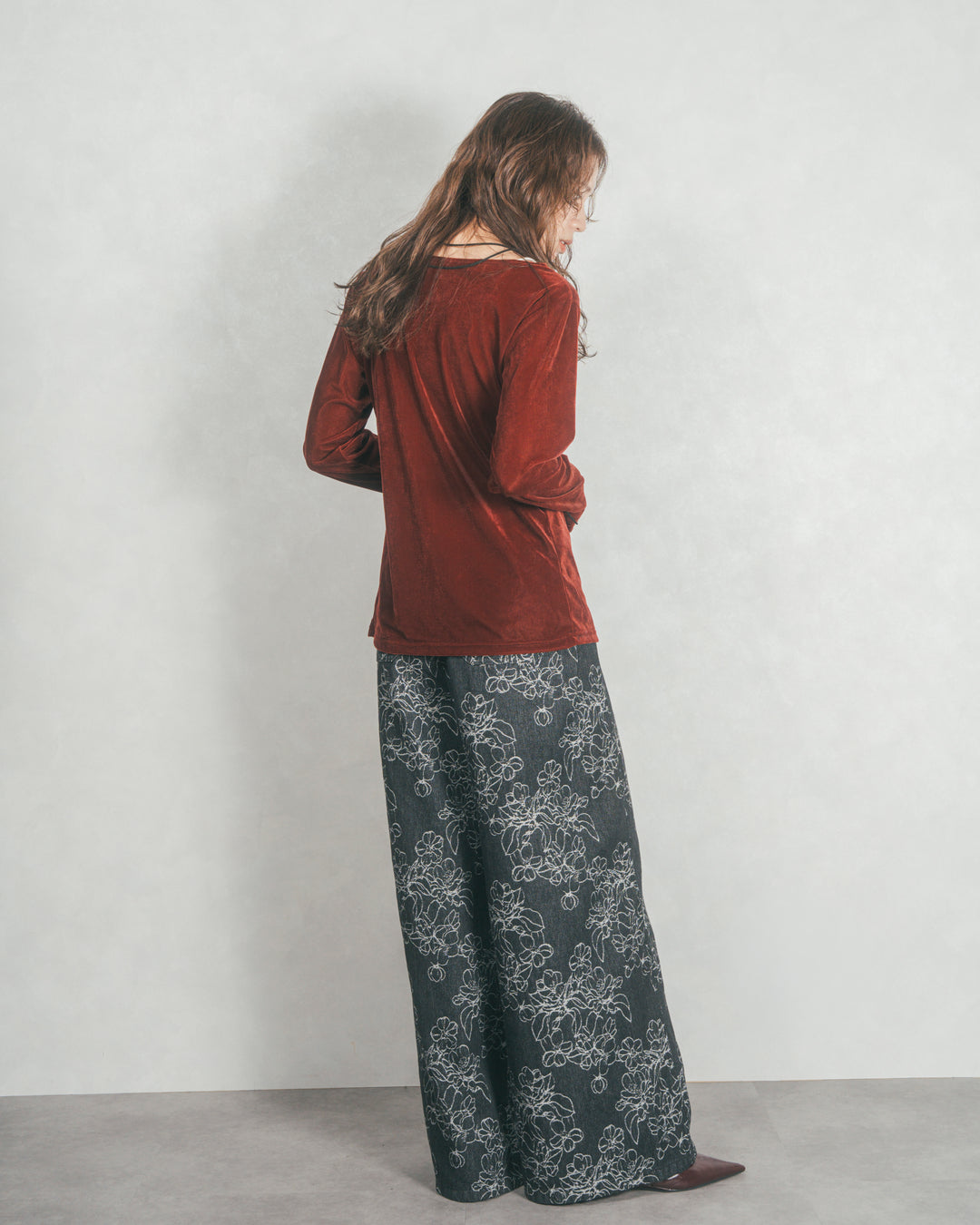 ベロア Vネックカーディガン (BORDEAUX)