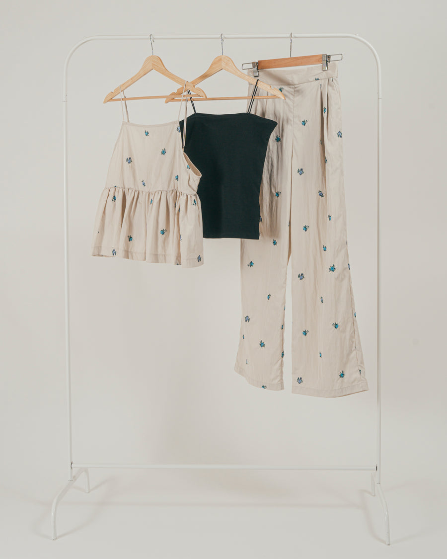 ［SET］Flower刺繍　ボリュームキャミ + Flower刺繍　タックパンツ + カップ付きカットリブキャミ（3SET）