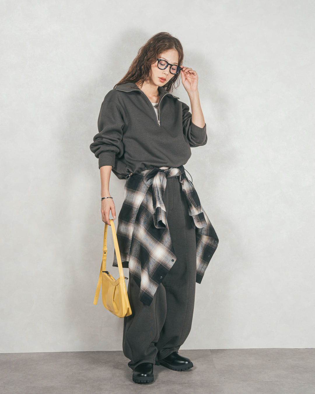 Relax 裏起毛カーブパンツ (CHARCOAL GRAY)