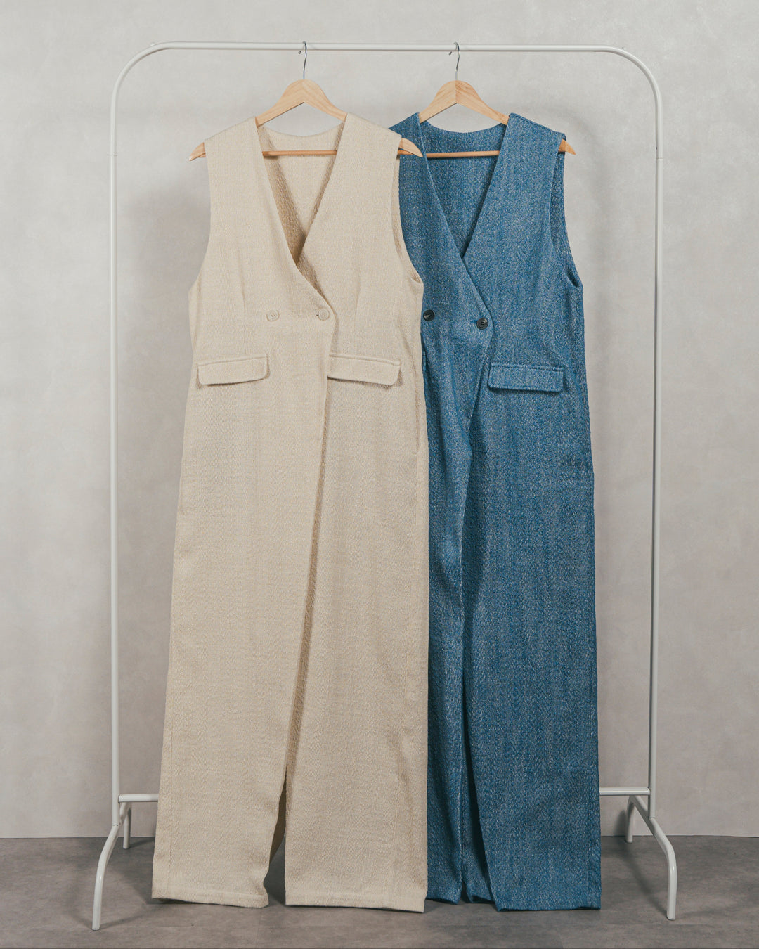 ［SET］デニムライク へリンボーンサロペット + Blockレース　フーディーブラウス（2SET）