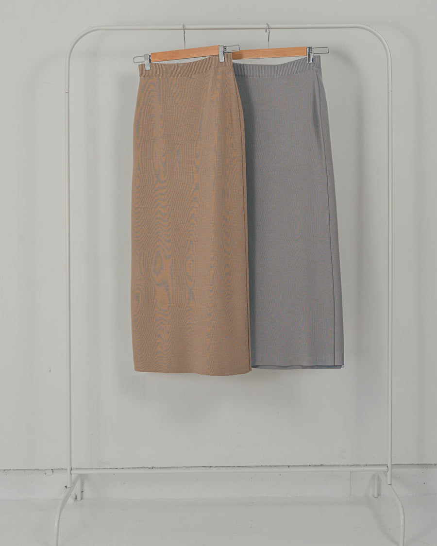 ［SET］VネックRelaxニットベスト + サテンアシメ レースキャミ + Relax Knit ストレートスカート（3SET）