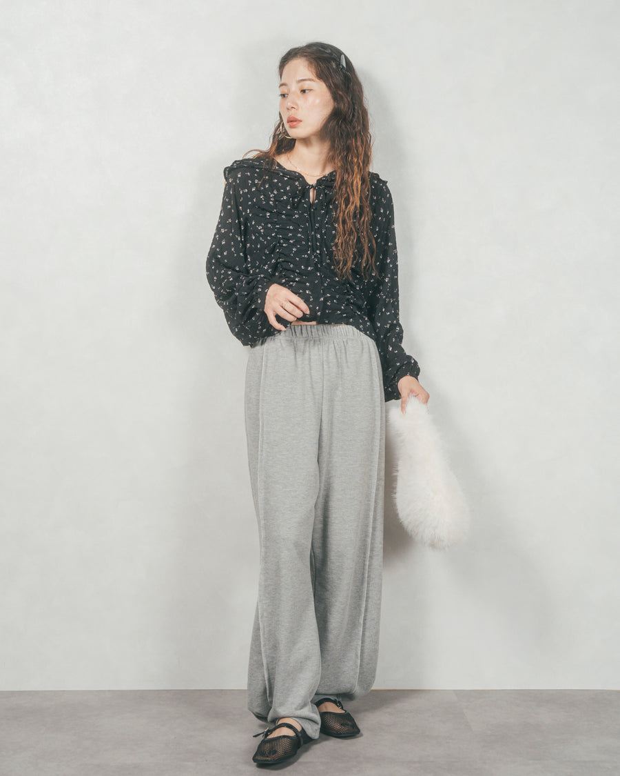 【再々入荷】Flowerプリントフリルブラウス (BLACK)