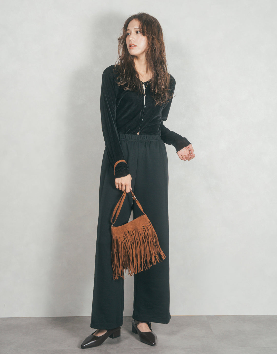 ［SET］ベロア Vネックカーディガン+2-Way ウェーブデザインスウェットパンツ（2SET）